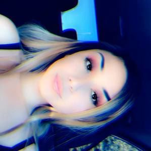 Meet your Posher, Cecilia